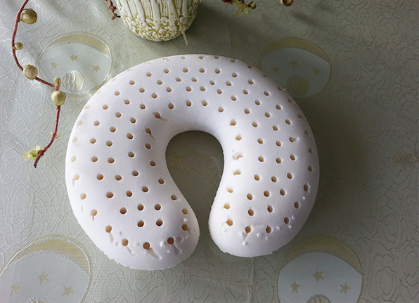 Gối cao su vòng cổ QC06