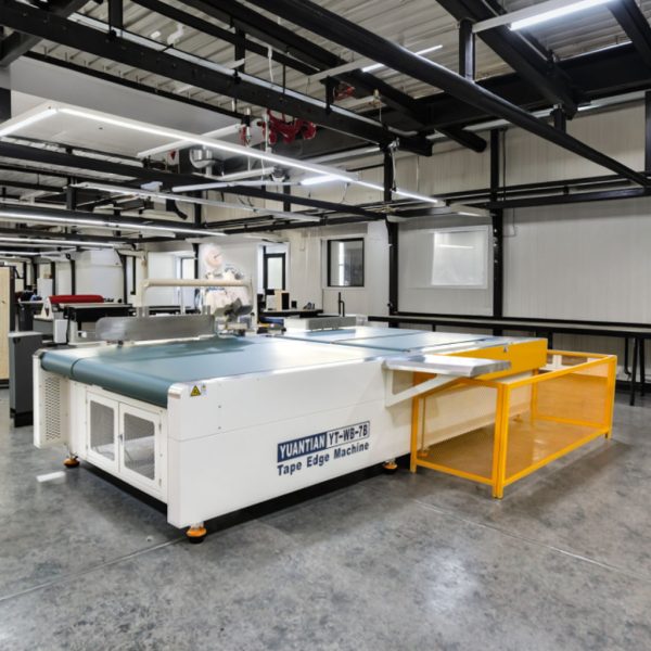 Máy may viền nệm